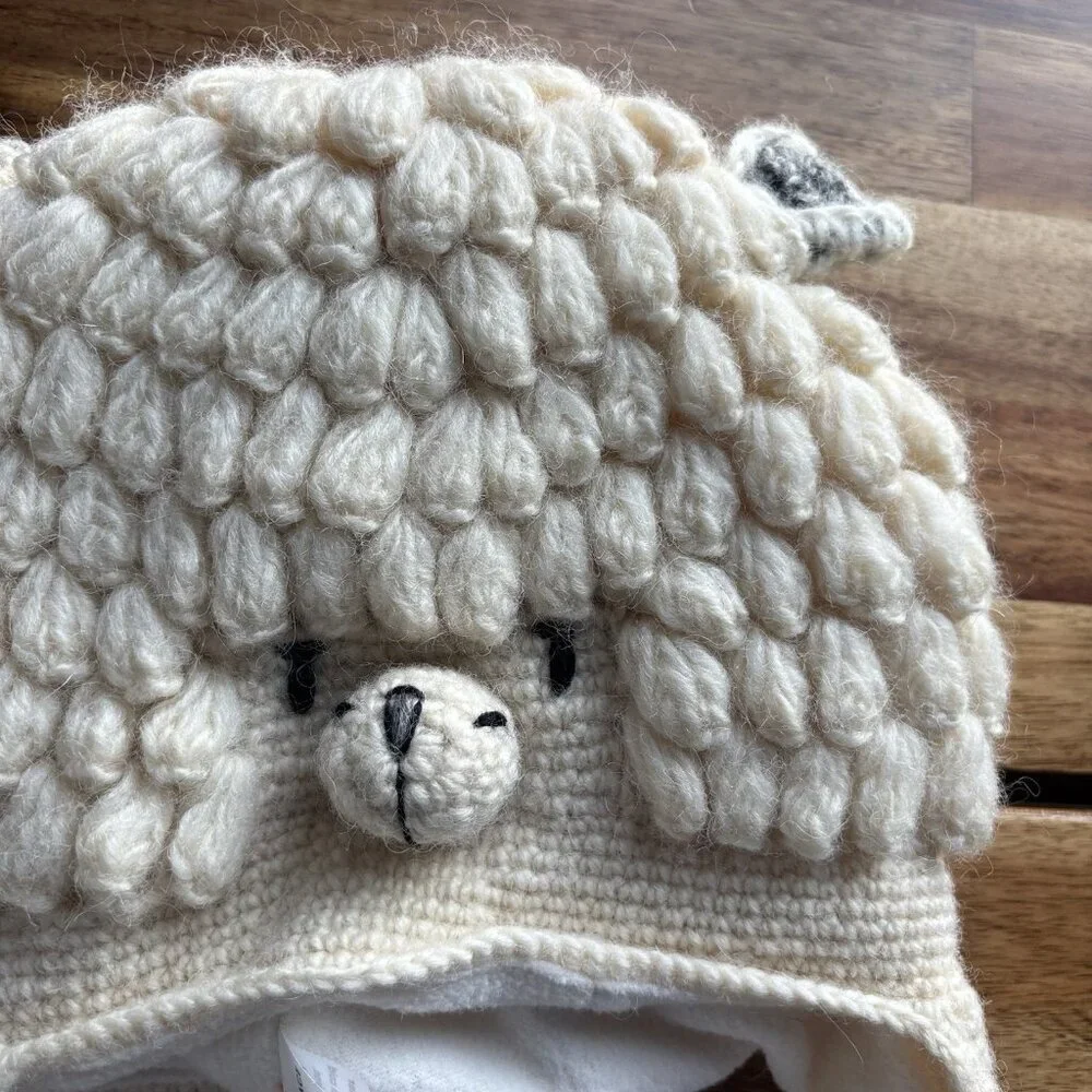 English Heritage Knit Wool Beanie Hat Alpaca Llama? Toddler 2-4 Yrs Outdoor Play